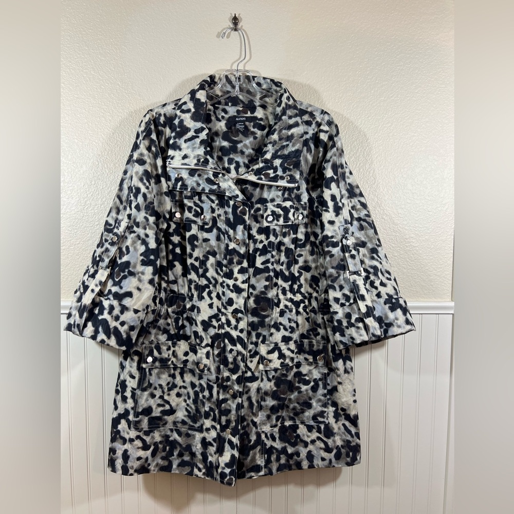 Alfani Wind Breaker Rain Coat Abstract Leopard Print Size Large